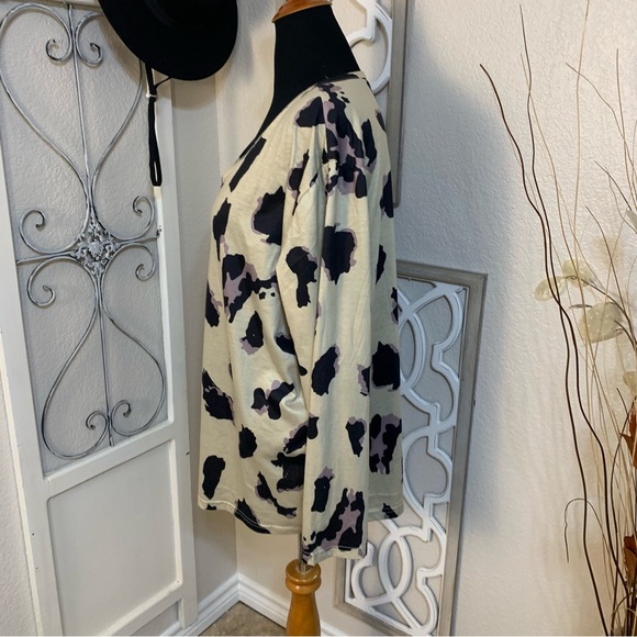 Haute Edition printed top blouse shirt . Weekend wear - Picture 2 of 11